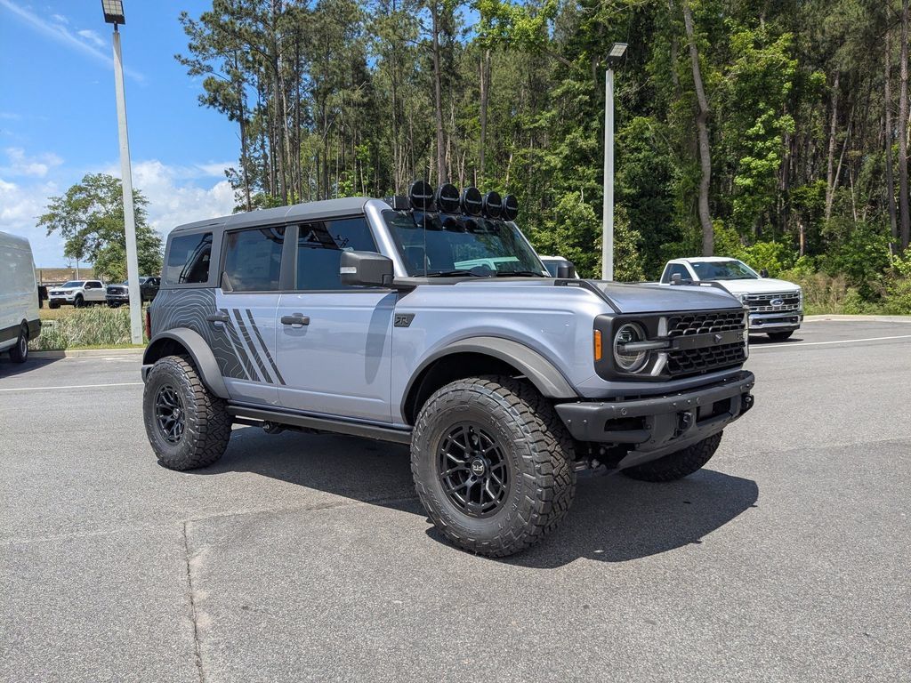 New 2025 Ford Bronco Badlands AWD/4WD image 2
