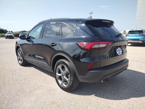 Used 2025 Ford Escape ST-Line Select AWD/4WD image 3