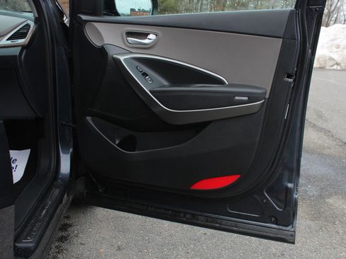 Used 2017 Hyundai Santa Fe SE w/ SE Premium Package 02 image 19