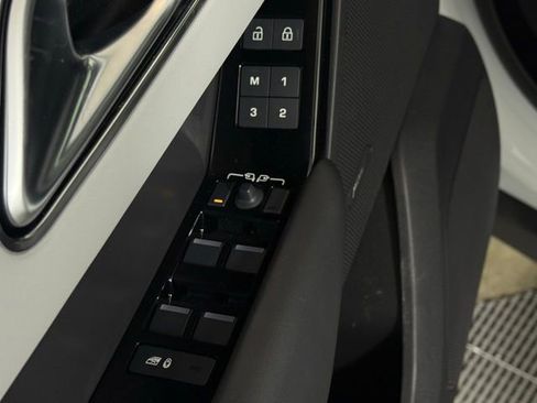 Certified 2026 Land Rover Range Rover Velar S image 28