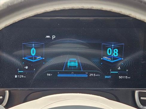 Used 2023 Hyundai Elantra SEL w/ Convenience Package FWD image 9