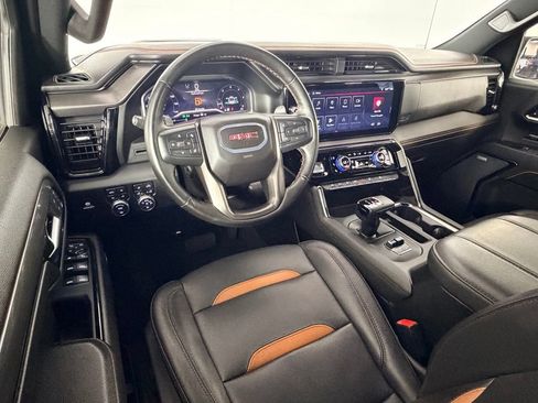 Used 2024 GMC Sierra 1500 AT4 w/ AT4 Premium Package AWD/4WD image 14
