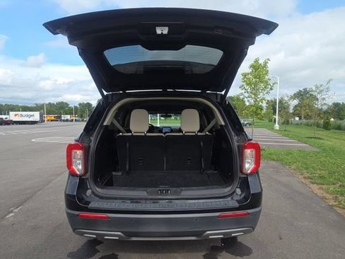 Certified 2020 Ford Explorer XLT w/ Equipment Group 202A AWD/4WD image 10