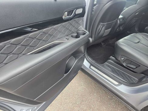 Used 2020 Hyundai Palisade Limited FWD image 17
