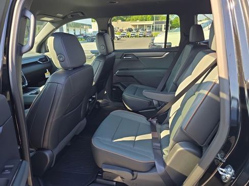 New 2025 GMC Acadia AT4 w/ Super Cruise Package AWD/4WD image 11