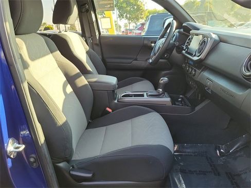 Used 2023 Toyota Tacoma TRD Sport image 16