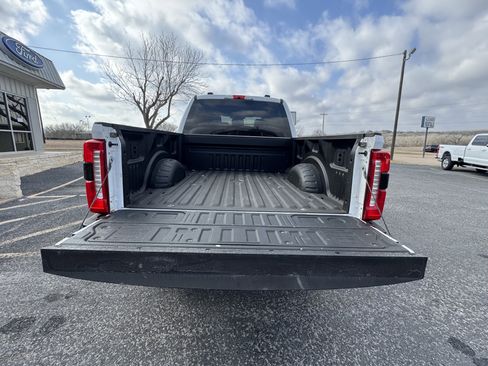 Used 2025 Ford F250 Lariat w/ Chrome Package image 7