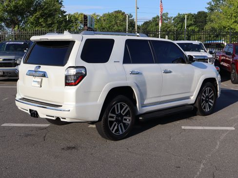 Used 2024 Toyota 4Runner Limited AWD/4WD image 10