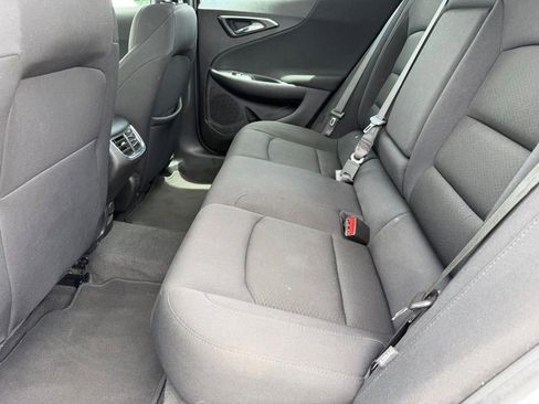 Used 2024 Chevrolet Malibu LT FWD image 12
