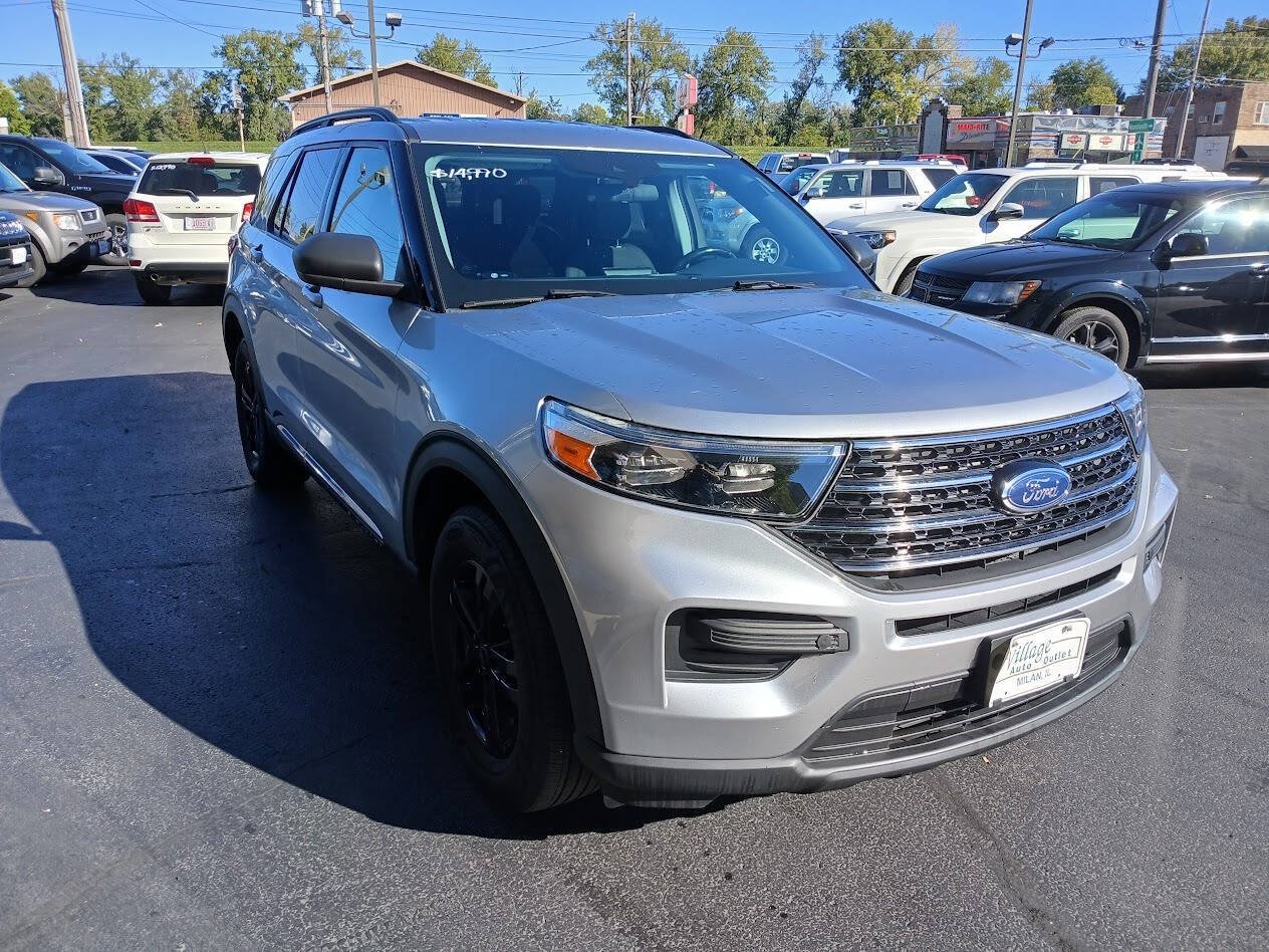 Used 2020 Ford Explorer XLT w/ Comfort Package AWD/4WD image 22