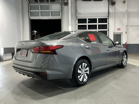 Used 2025 Nissan Altima 2.5 S image 32