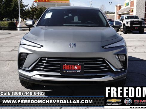 New 2026 Buick Envista Preferred image 2