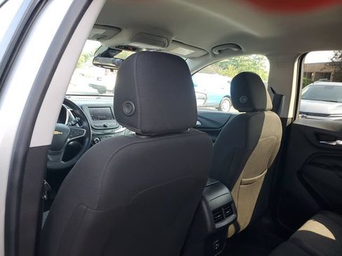 Certified 2022 Chevrolet Equinox LT AWD/4WD image 11