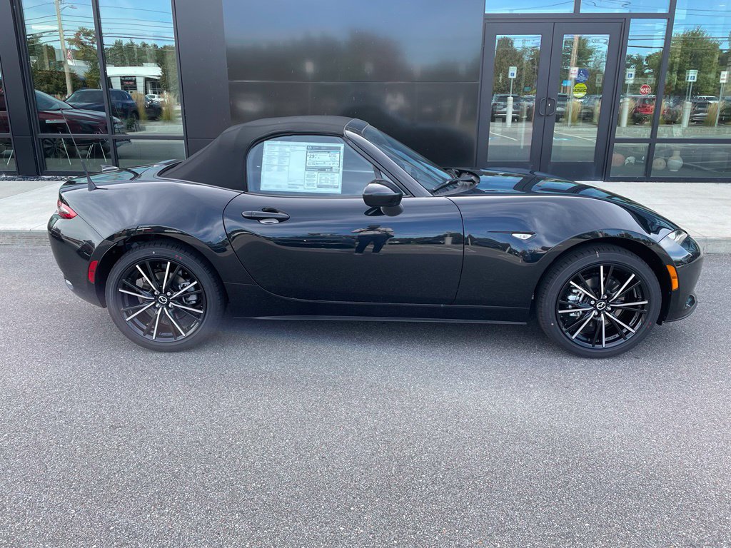 New 2026 MAZDA MX-5 Miata Grand Touring w/ Weather Package RWD image 5