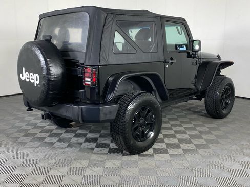 Used 2018 Jeep Wrangler Sport AWD/4WD image 6
