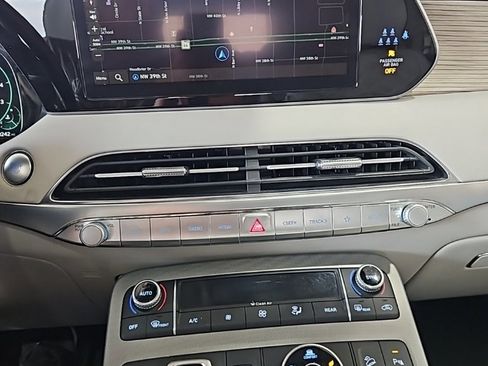 Used 2022 Hyundai Palisade Limited image 35