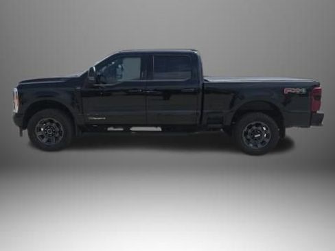 Used 2023 Ford F250 Lariat w/ Lariat Ultimate Package AWD/4WD image 8