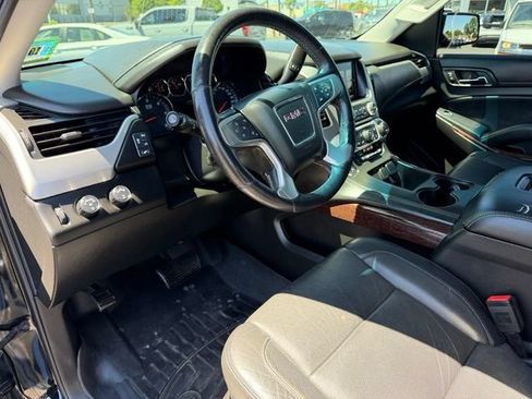 Certified 2018 GMC Yukon SLT w/ Premium Edition AWD/4WD image 23