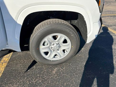 New 2026 Toyota Tundra SR image 19