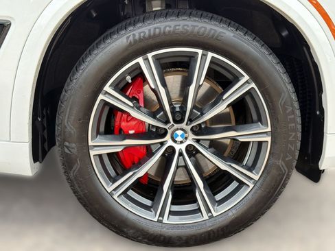 Used 2023 BMW X5 xDrive40i w/ Executive Package AWD/4WD image 13