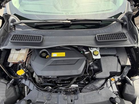 Used 2016 Ford Escape SE w/ Equipment Group 201A FWD image 27