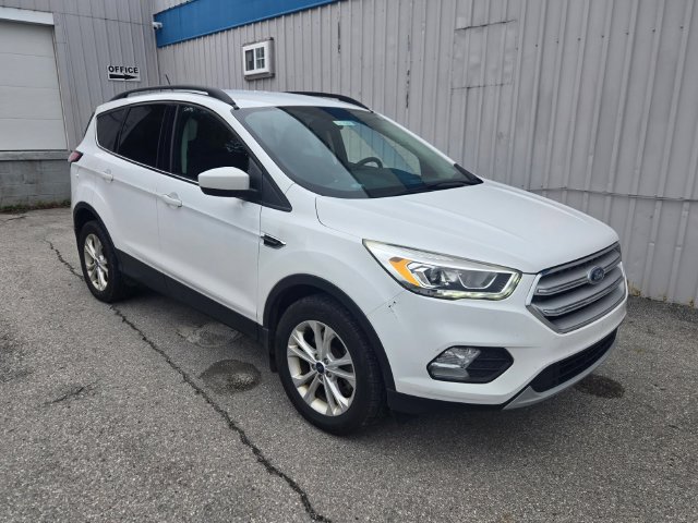 Used 2018 Ford Escape SEL AWD/4WD image 4