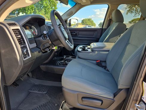 Used 2016 RAM 2500 Tradesman w/ Popular Equipment Group AWD/4WD image 9