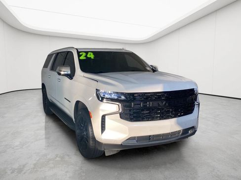 Used 2024 Chevrolet Suburban Premier AWD/4WD image 1