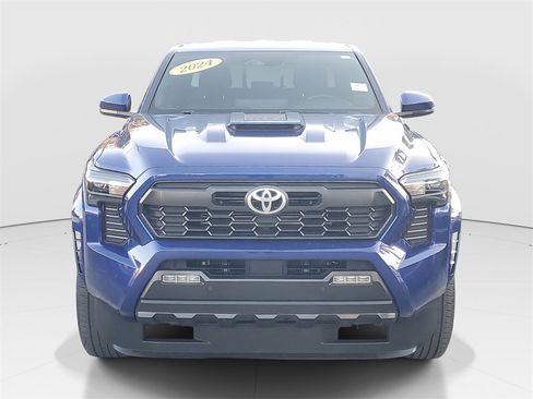 Certified 2024 Toyota Tacoma TRD Sport image 2