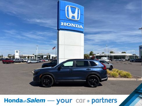Used 2025 Honda CR-V Sport Touring image 3