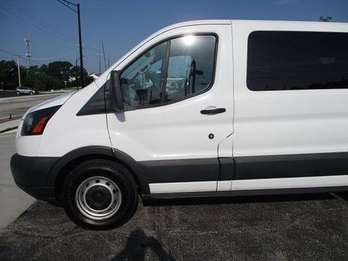 Used 2018 Ford Transit 150 XL RWD image 11