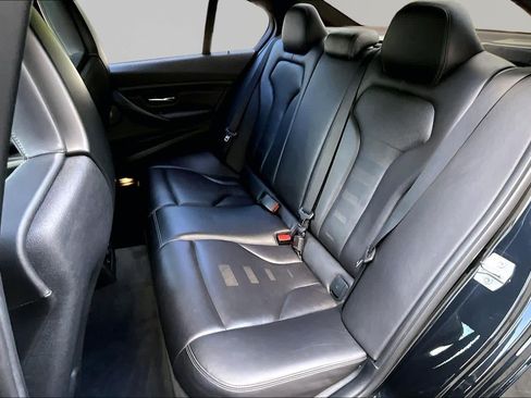 Used 2015 BMW M3 RWD image 21