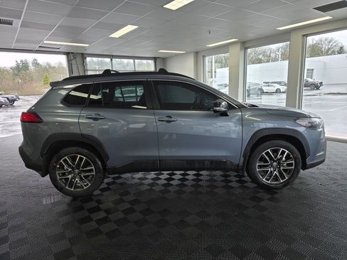 Used 2026 Toyota Corolla Cross XLE w/ Convenience Package image 2