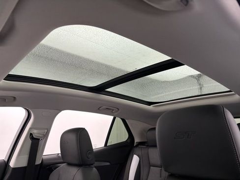 New 2026 Buick Envision Sport Touring AWD/4WD image 5