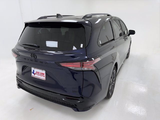 New 2026 Toyota Sienna XSE FWD image 40