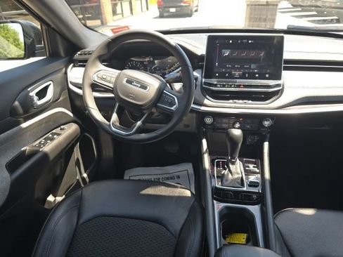 Used 2024 Jeep Compass Latitude AWD/4WD image 15
