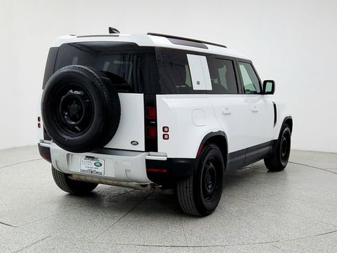 Used 2022 Land Rover Defender 110 image 5