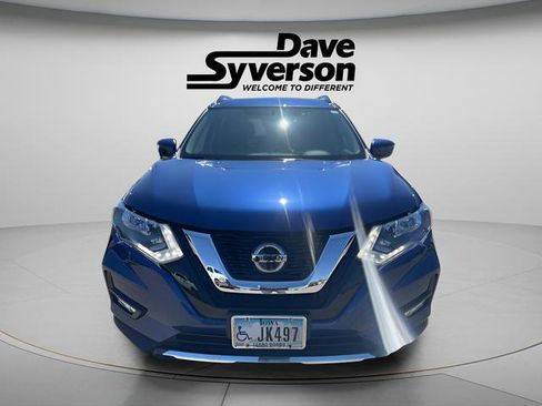 Used 2018 Nissan Rogue SV w/ Sun & Sound Touring Package AWD/4WD image 2