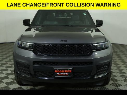 Used 2023 Jeep Grand Cherokee L Laredo AWD/4WD image 12