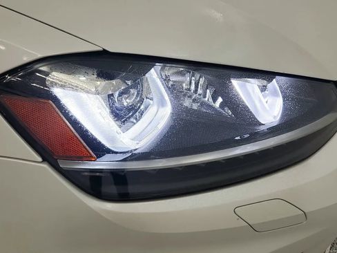 Used 2017 Volkswagen Golf R DCC & Navigation 4Motion image 14