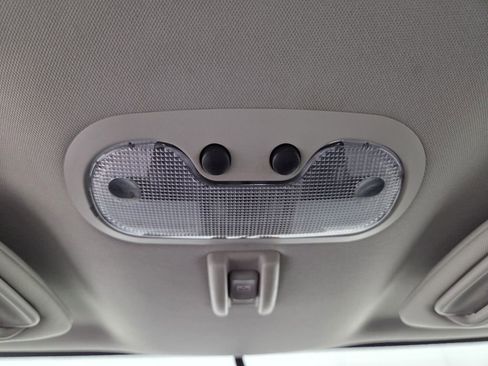 Used 2010 HUMMER H3 Alpha image 18