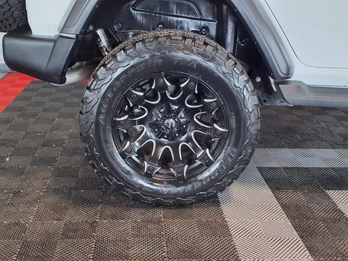 Used 2018 Jeep Wrangler Unlimited Sport S AWD/4WD image 8
