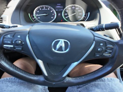 Used 2015 Acura TLX FWD image 12