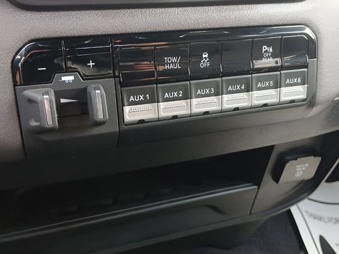 Used 2021 RAM 2500 Tradesman AWD/4WD image 22