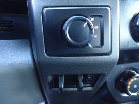 Used 2021 Ford F250 XL w/ Power Equipment Group AWD/4WD image 20