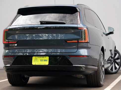 Used 2025 Volvo EX90 Plus AWD/4WD image 5