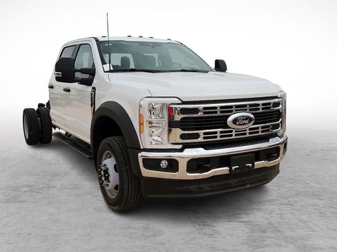 New 2026 Ford F450 XL w/ XL Chrome Package AWD/4WD image 2