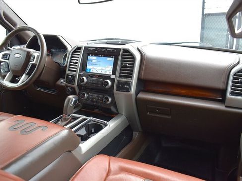 Used 2018 Ford F150 King Ranch w/ Equipment Group 601A Luxury AWD/4WD image 13