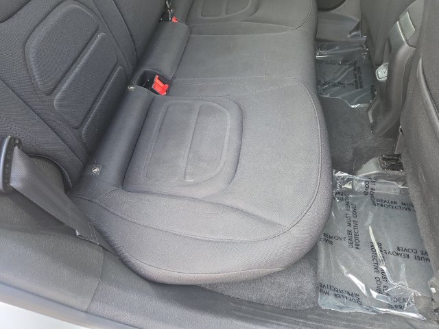 Used 2019 Jeep Renegade Latitude AWD/4WD image 31