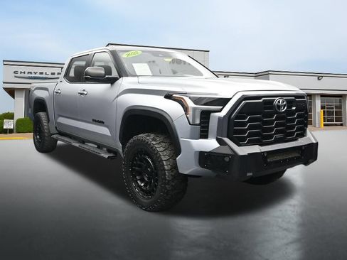 Used 2022 Toyota Tundra SR5 w/ TRD Off-Road Package AWD/4WD image 7